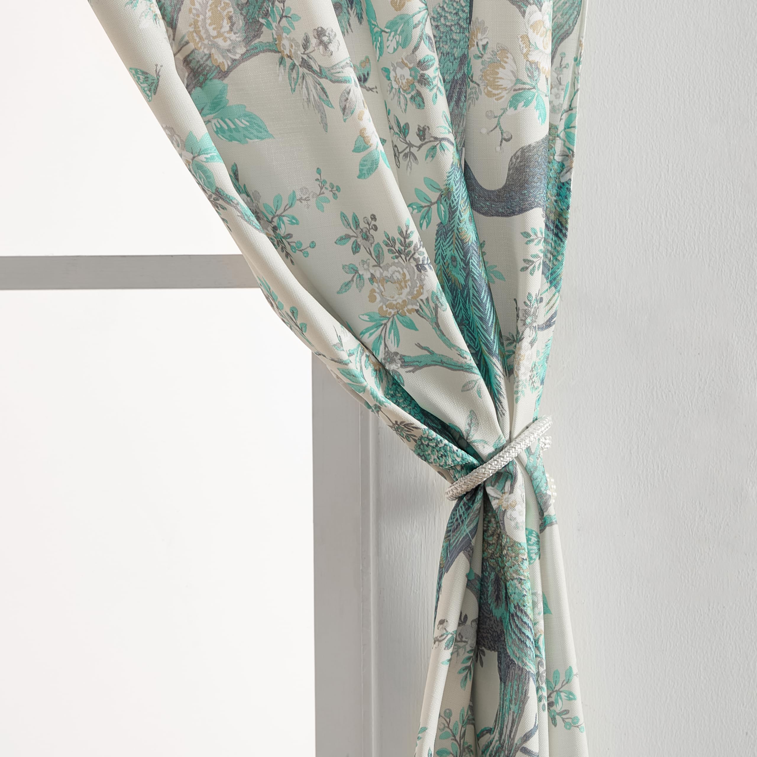 Amazon｜Laura Ashley Belvedere ウィンドウカーテン、幅38インチ x 長